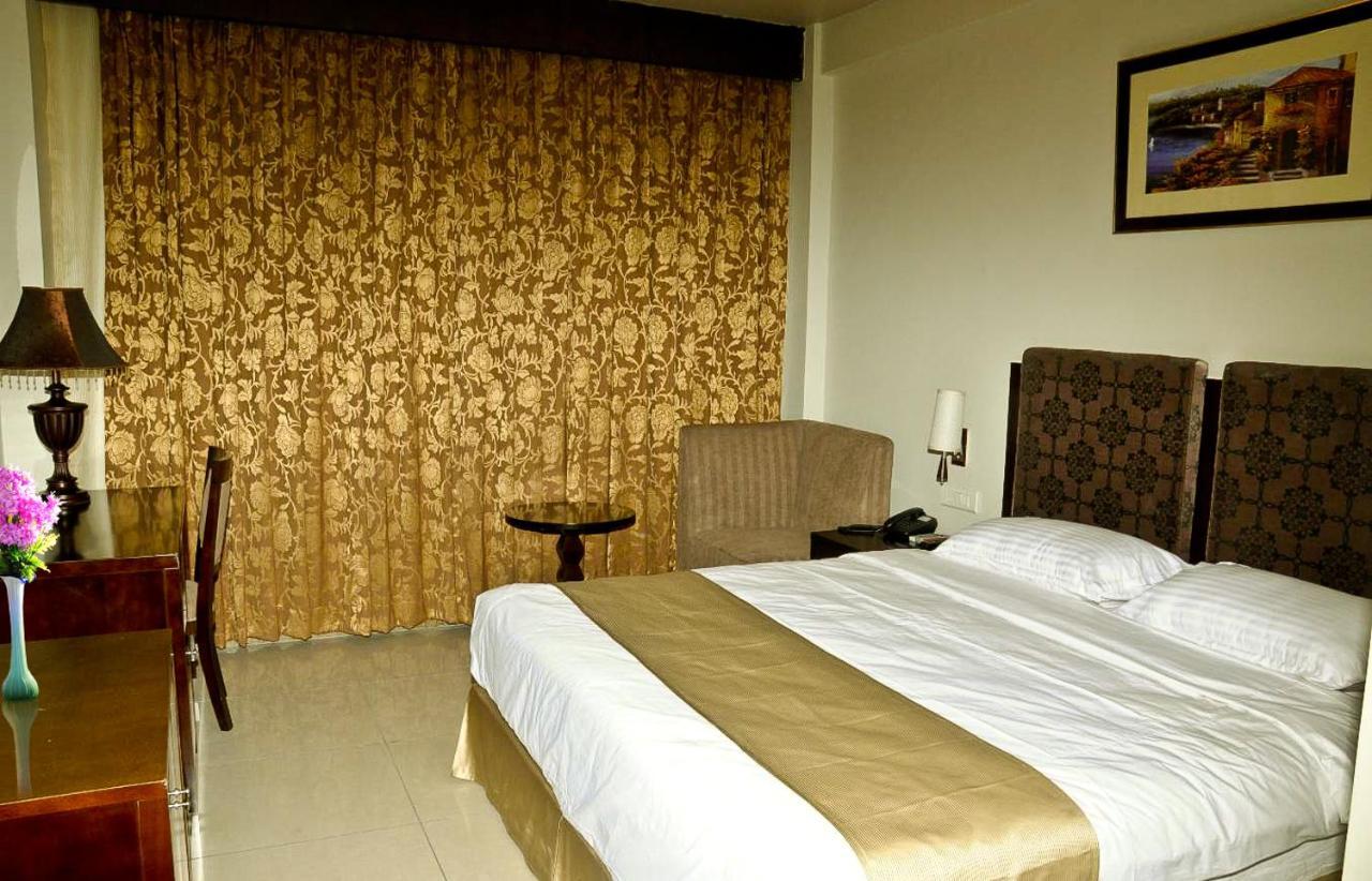 Pramod Convention & Club Resort كوتاك المظهر الخارجي الصورة